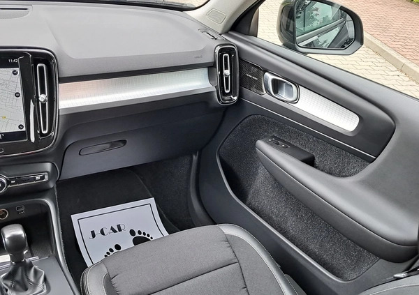 Volvo XC 40 cena 83900 przebieg: 197000, rok produkcji 2018 z Maków Podhalański małe 529